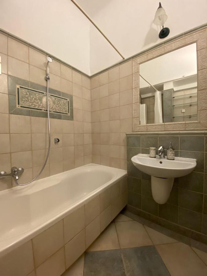 First Station 26-10 Apartman Krakkó Kültér fotó